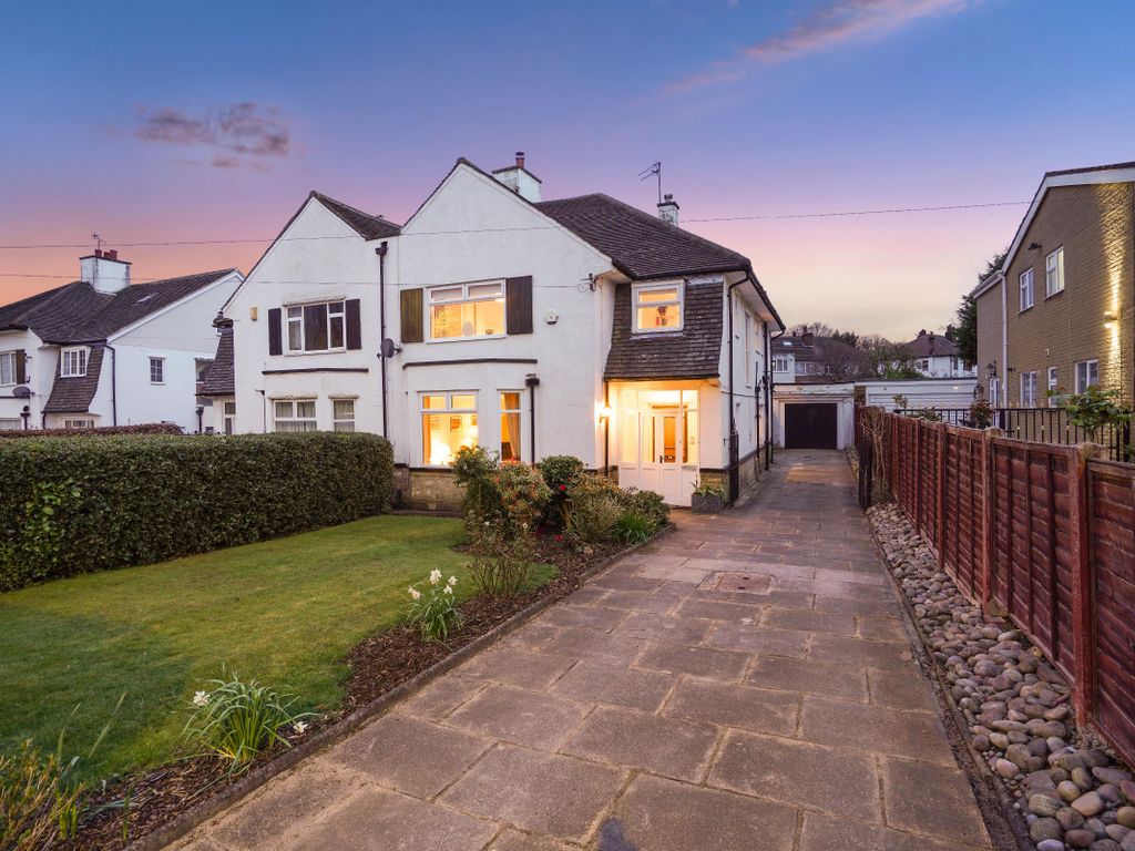 4 bed semidetached house for sale in King Lane, Moortown LS17, £