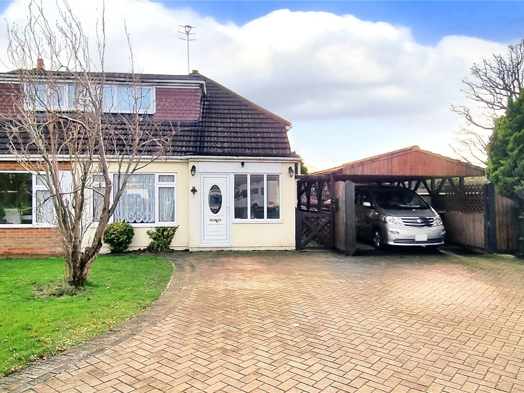 3 bed bungalow for sale in Kingsley Road, Horley RH6, £475,000 Zoopla