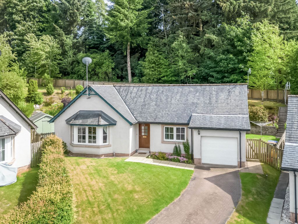 3 bed detached bungalow for sale in Burns Brae, Aberfeldy PH15 Zoopla