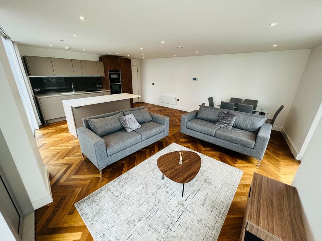 2 bed flat for sale in South Tower, Manchester M15, £500,000 Zoopla