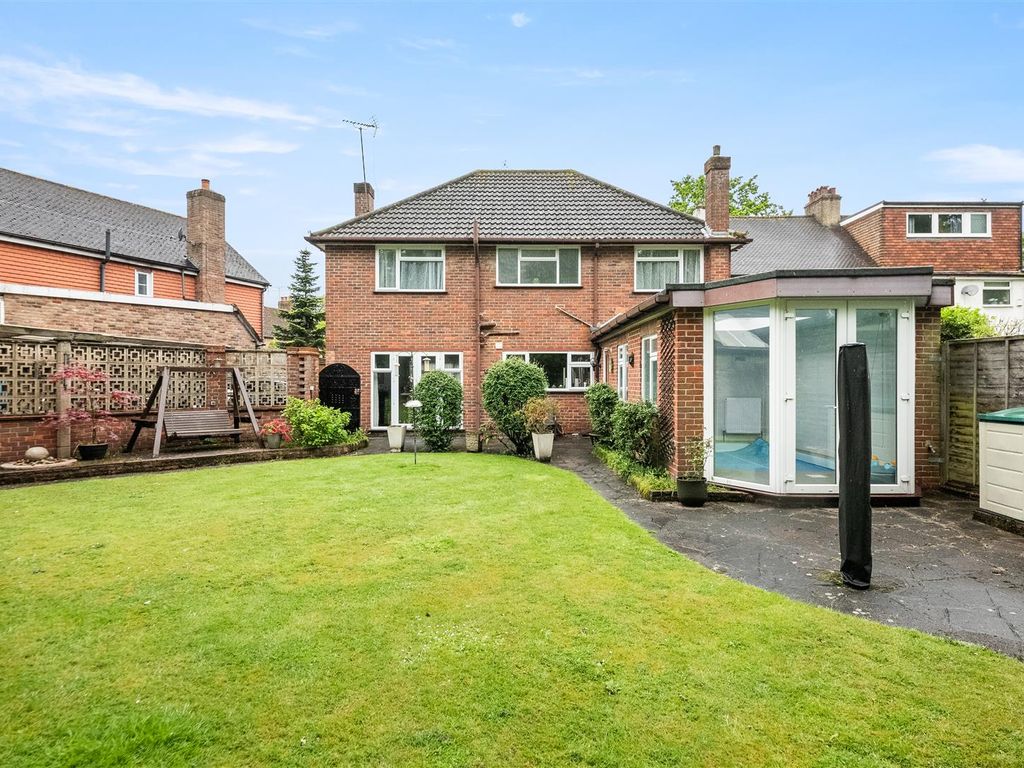 5 bed detached house for sale in Long Lane, Ickenham, Uxbridge UB10, £