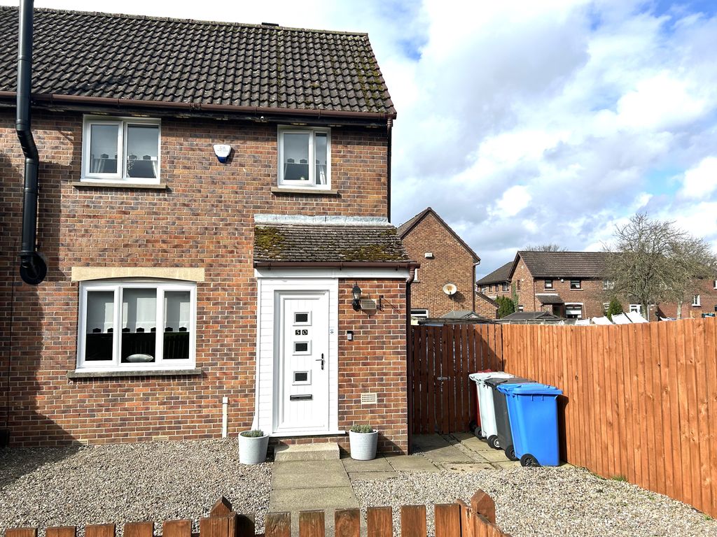 2 bed end terrace house for sale in Bryce Gardens, Larkhall ML9, £