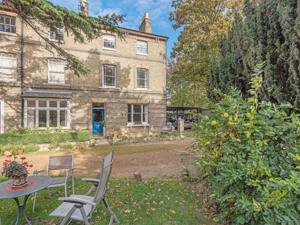 5 bed town house for sale in Cromwell Terrace, St. Ives, Huntingdon