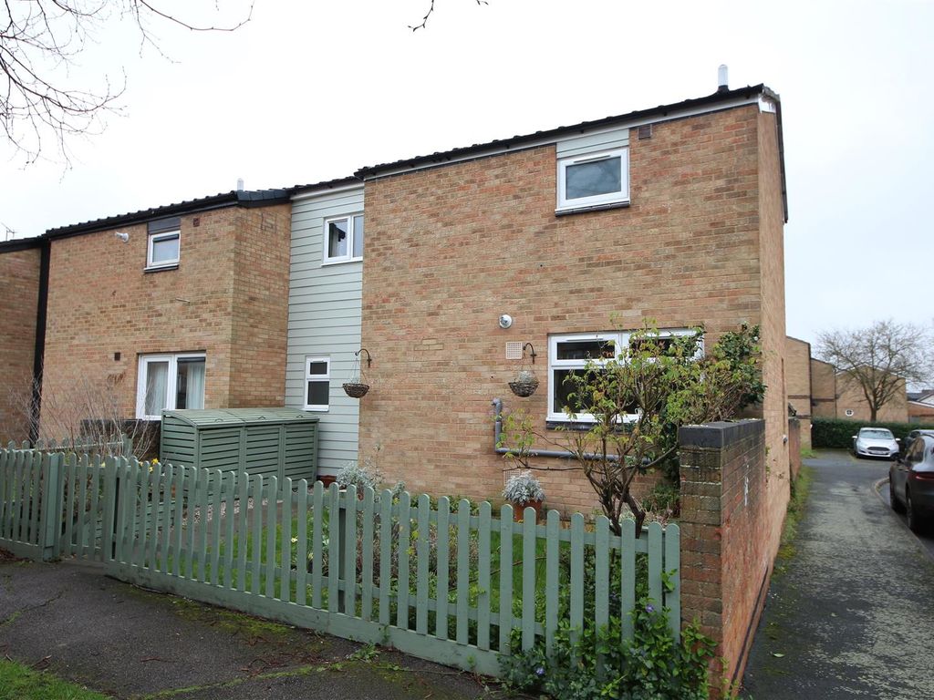 3 bed end terrace house for sale in Lisle Walk, Cherry Hinton