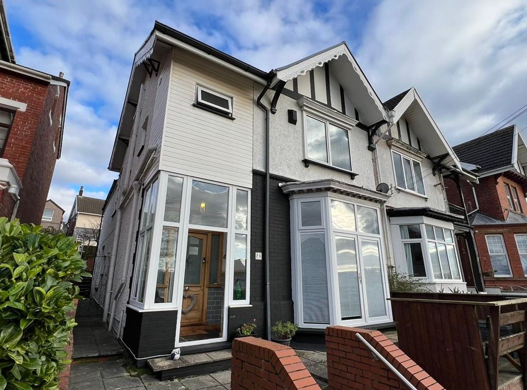 5 bed semidetached house for sale in Eversley Road, Sketty, Swansea