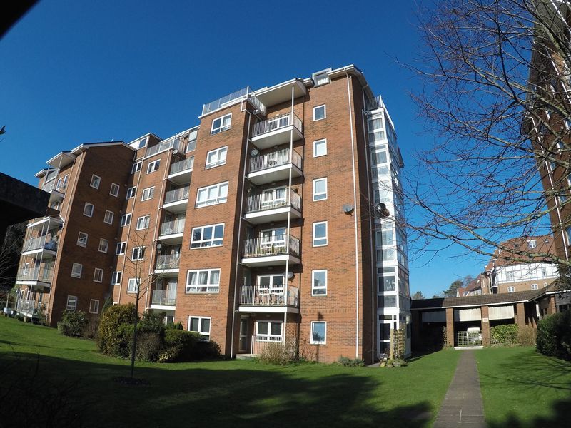 2 bed flat to rent in Christchurch Road, Bournemouth BH1 Zoopla