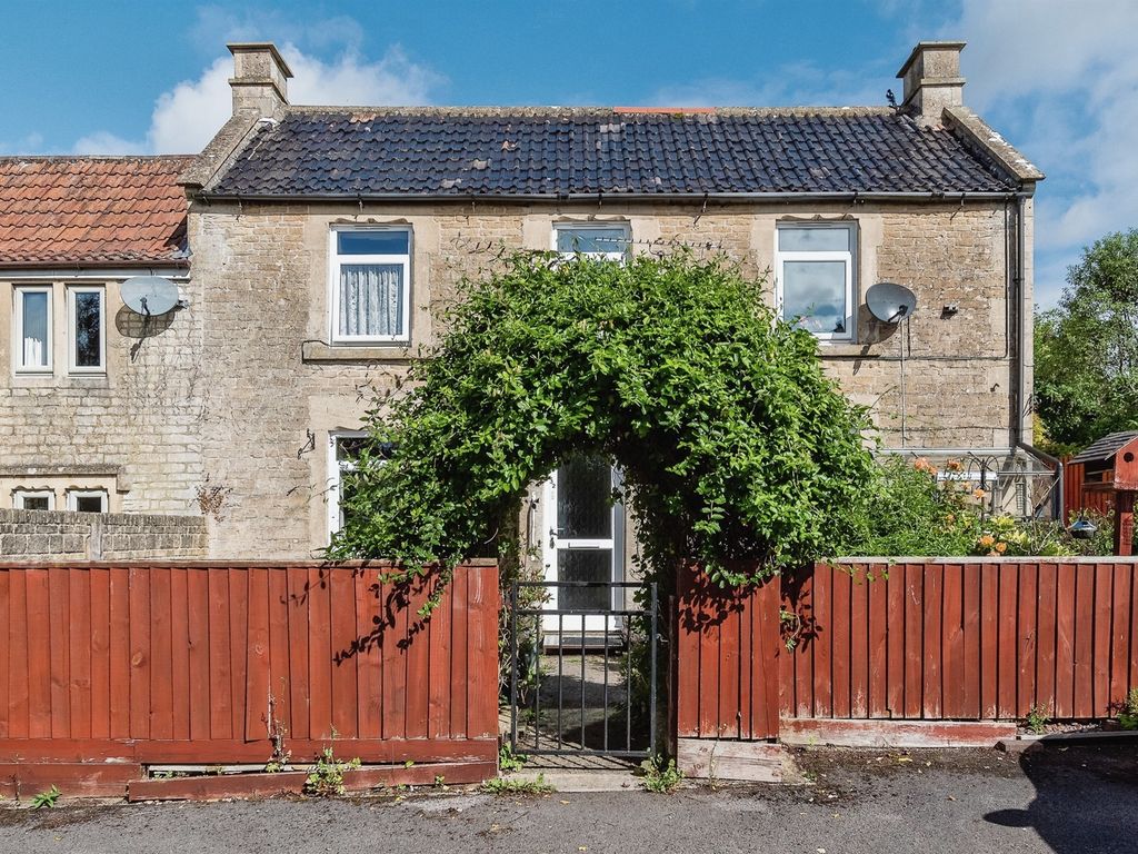 3 bed semidetached house for sale in Greenhill, Neston, Corsham SN13