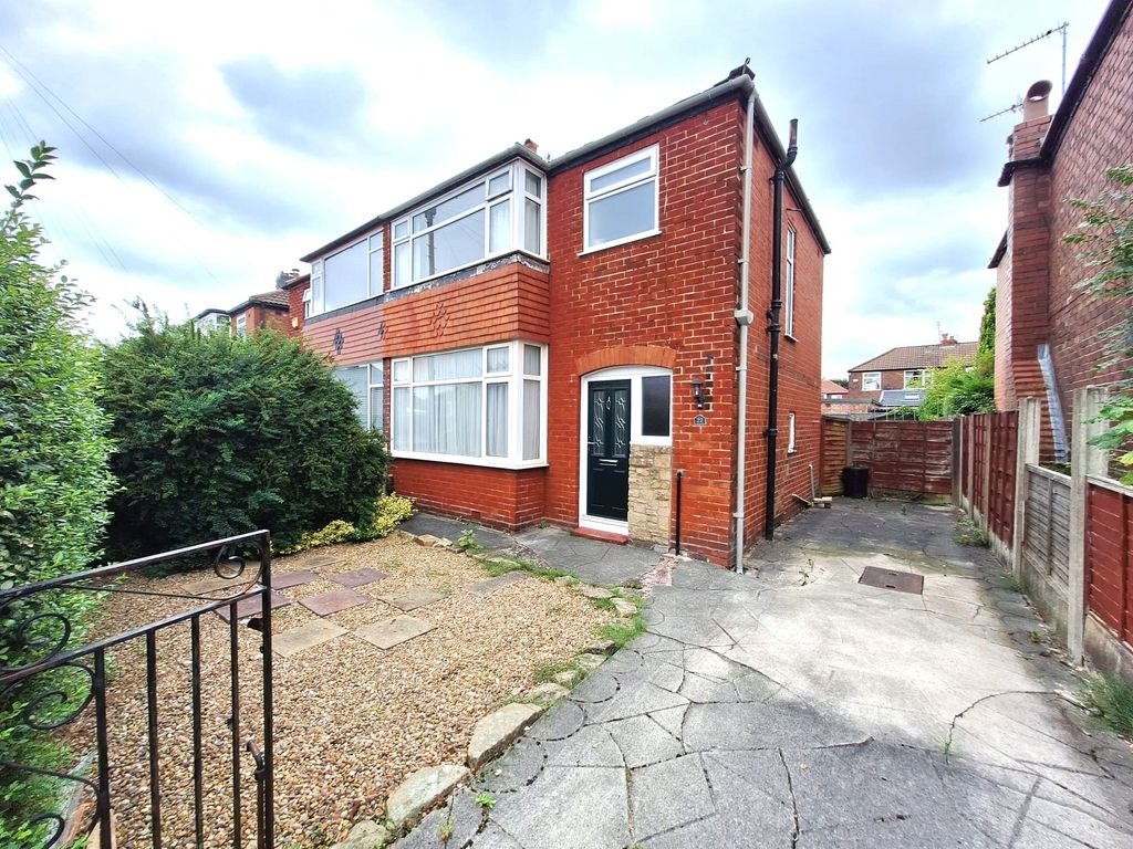 3 bed semidetached house for sale in Beverley Road, Offerton