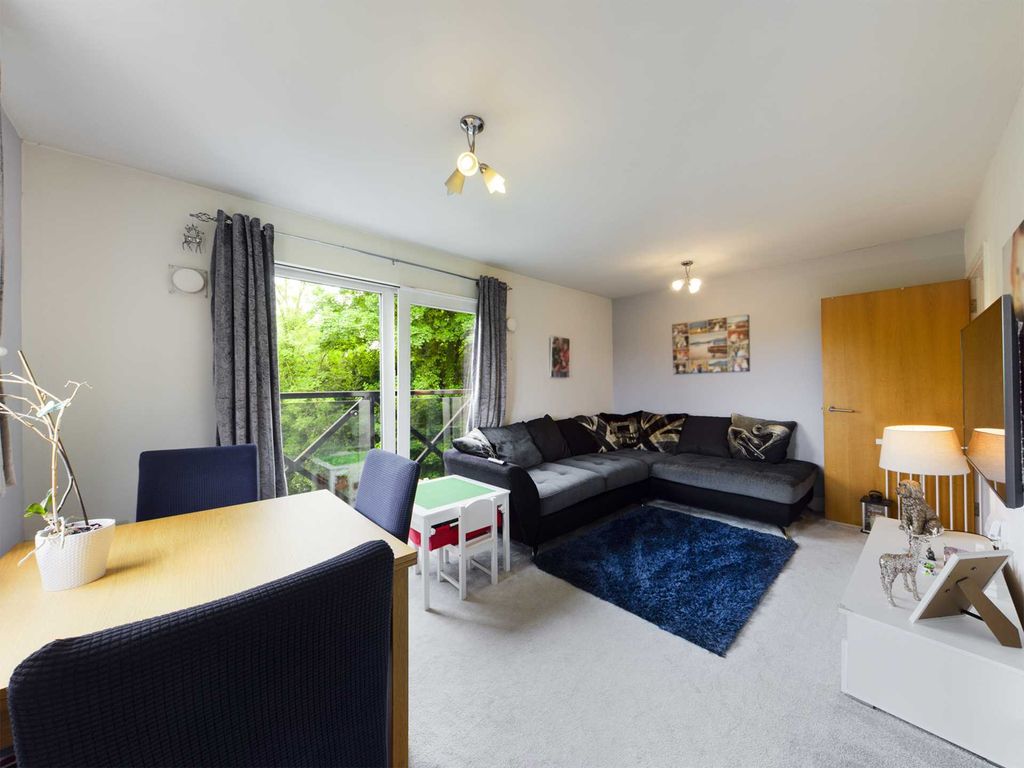 2 bed flat for sale in Malin Court, Boxmoor HP3 Zoopla