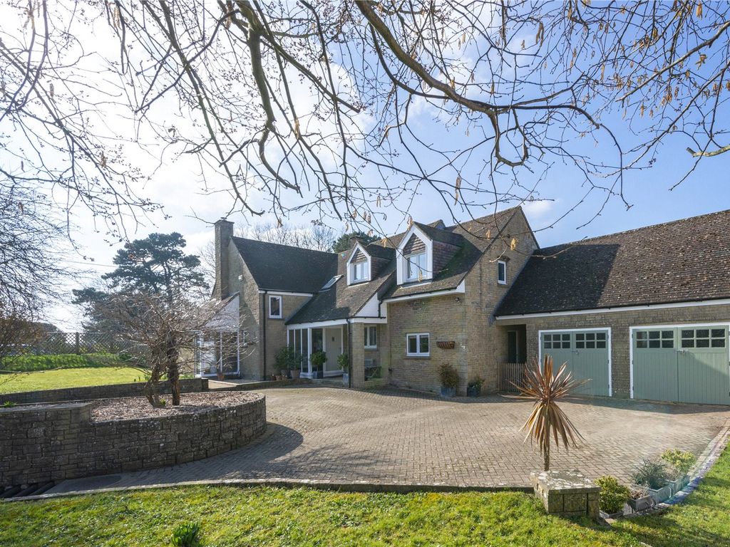 4 bed detached house for sale in High Street, Hardington Mandeville
