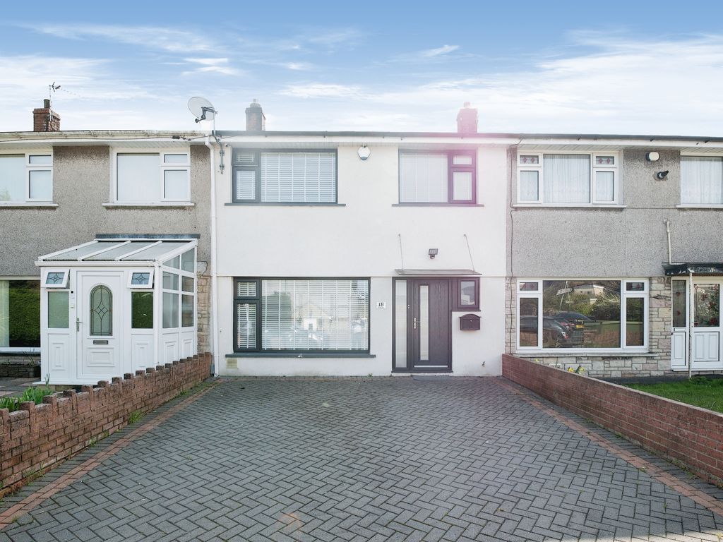 3 bed terraced house to rent in Llanover Road, MichaelstonSuperEly