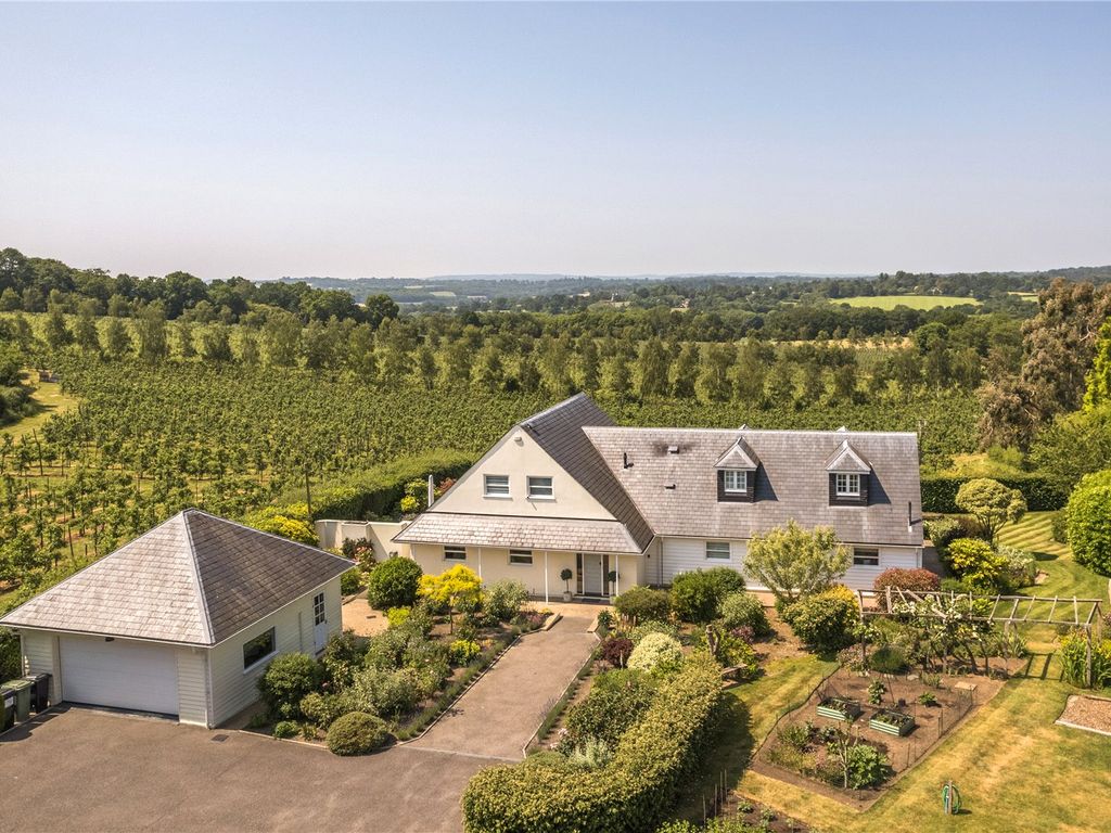 5 bed detached house for sale in Rye Road, Hawkhurst, Cranbrook, Kent