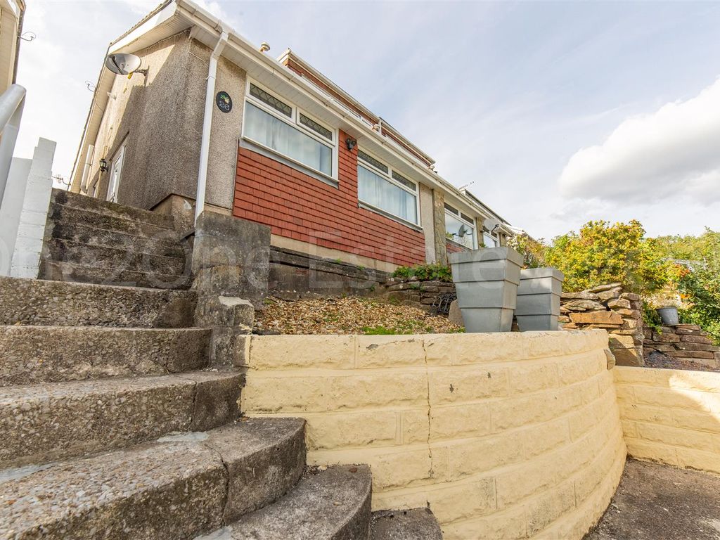 3 bed semidetached bungalow for sale in The Links, Trevethin