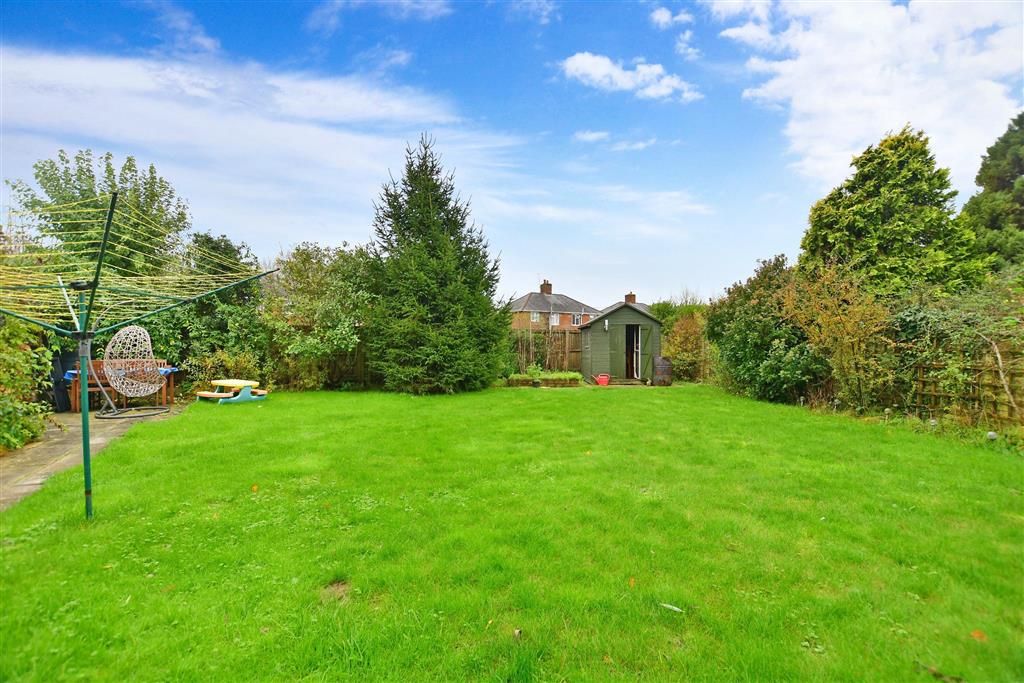 3 bed semidetached house for sale in West Place, Brookland, Kent TN29