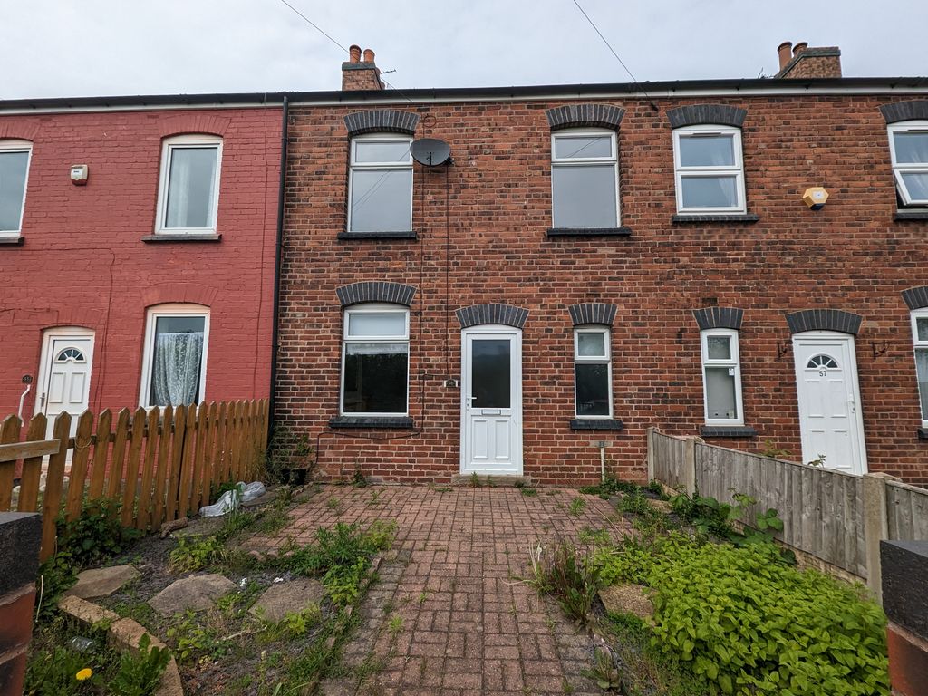 3 bed terraced house to rent in Carter Lane, Warsop Vale, Mansfield