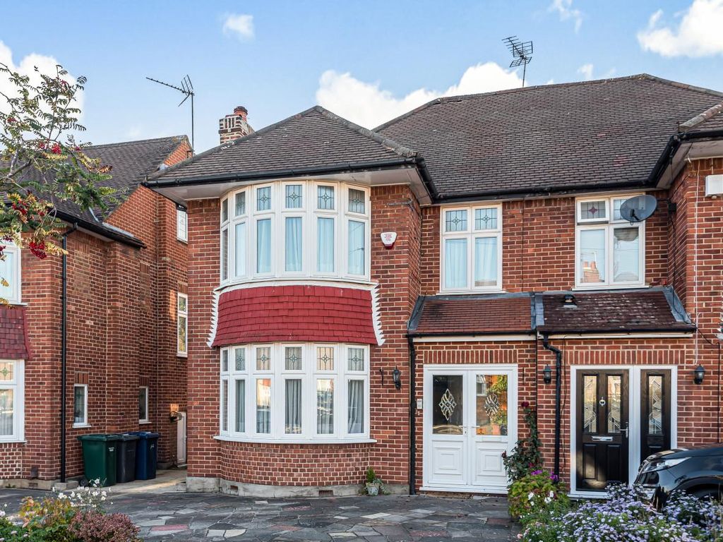 Ventnor Drive, London N20  