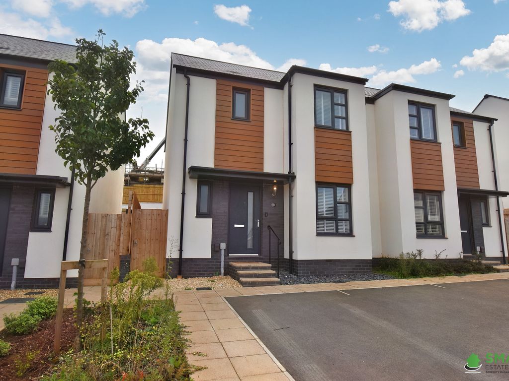 3 bed semidetached house for sale in Elm Park Way, Exeter EX1, £