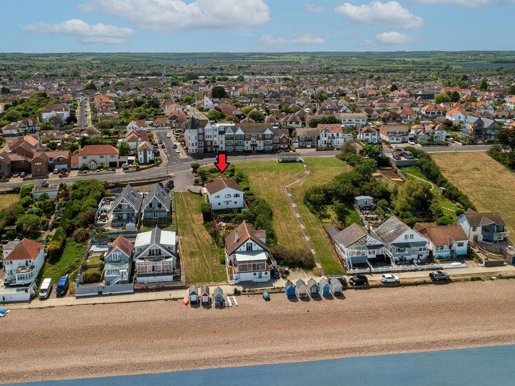 4 bed detached bungalow for sale in Western Esplanade, Herne Bay CT6, £