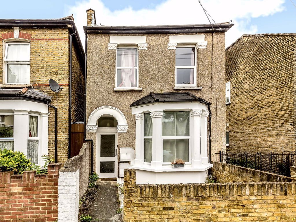 2 bed flat for sale in Harewood Road, Colliers Wood, London SW19 Zoopla