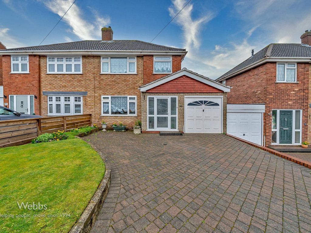 3 bed semidetached house for sale in Landywood Lane, Cheslyn Hay