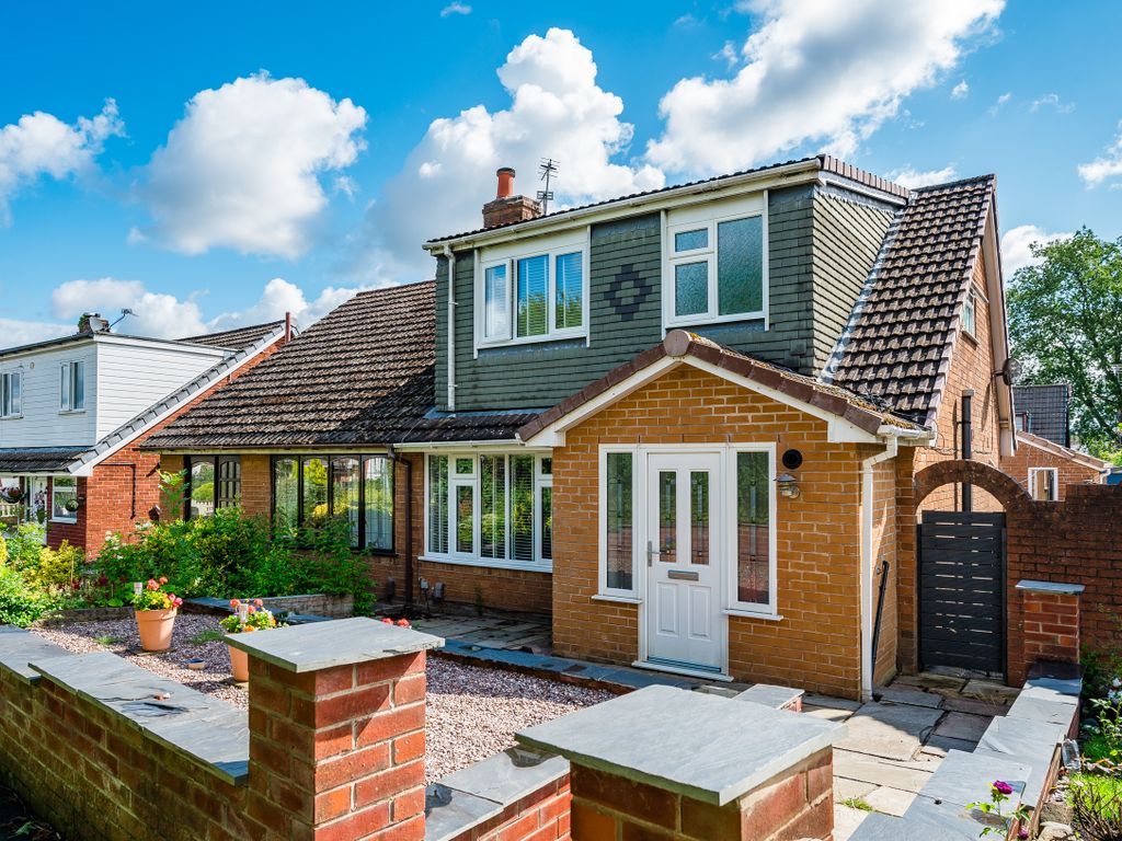 3 bed semidetached house for sale in Garside Grove, Marus Bridge