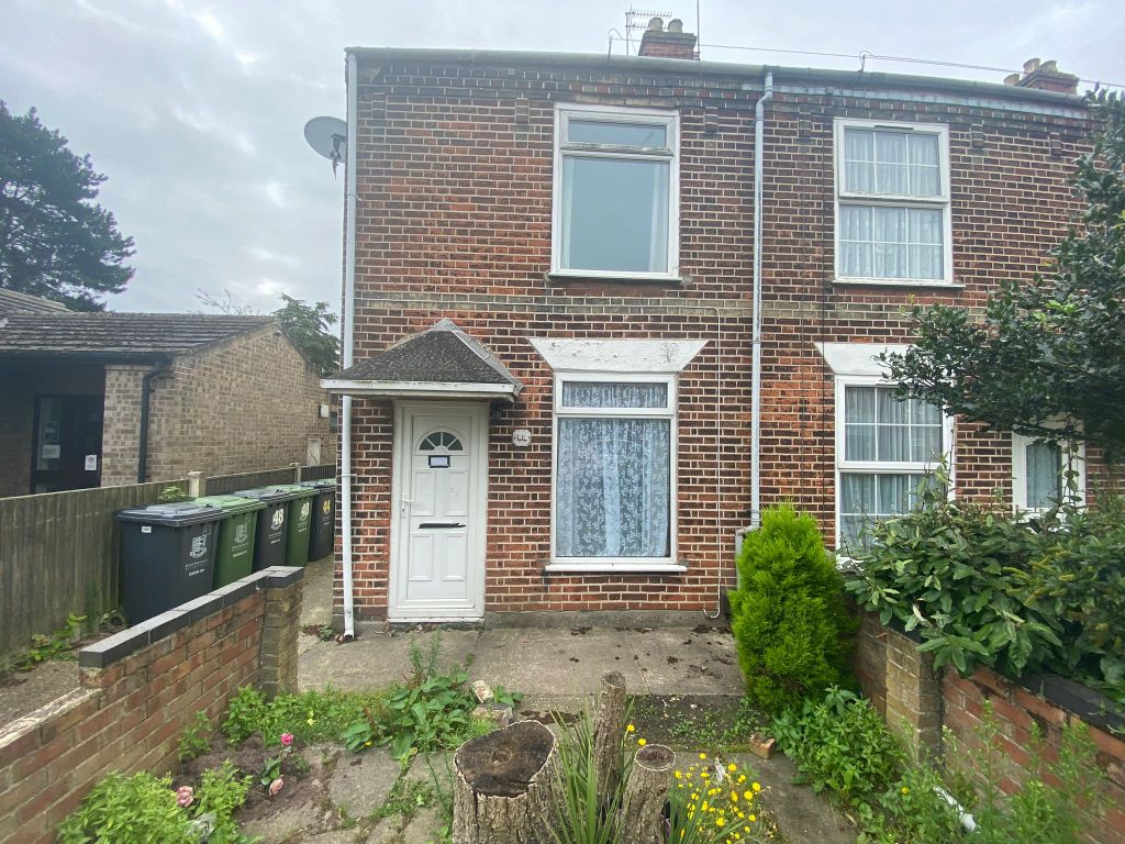 2 bed end terrace house for sale in Priory Street, Gorleston, Great