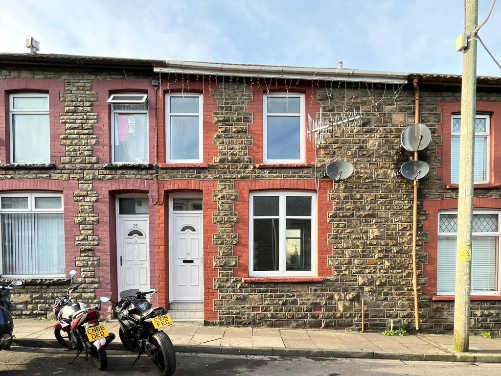 3 bed terraced house for sale in Jubilee Road, Aberdare, Mid