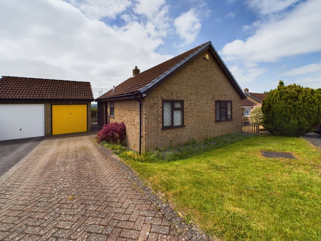 3 bed detached bungalow for sale in Broom Close, Calcot, Reading RG31 Zoopla