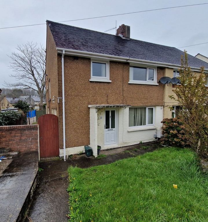 3 bed semidetached house to rent in Heol Y Wern, Waunceirch, Neath. SA10 Zoopla