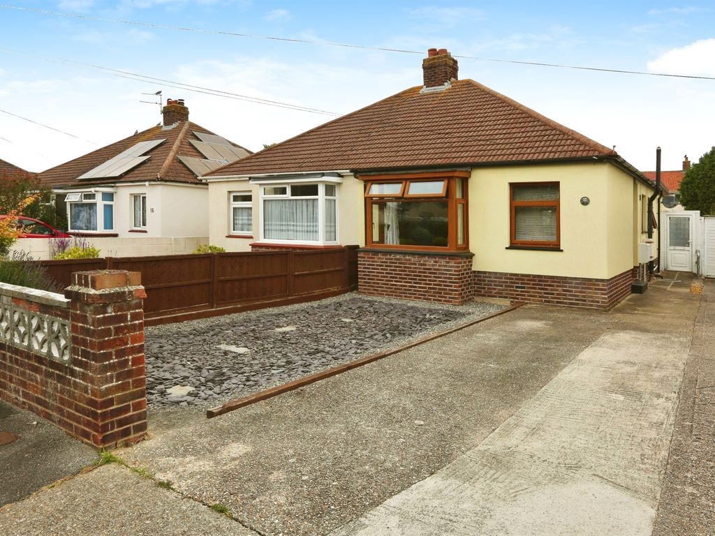 2 bed semidetached bungalow for sale in Gorran Avenue, Gosport PO13, £