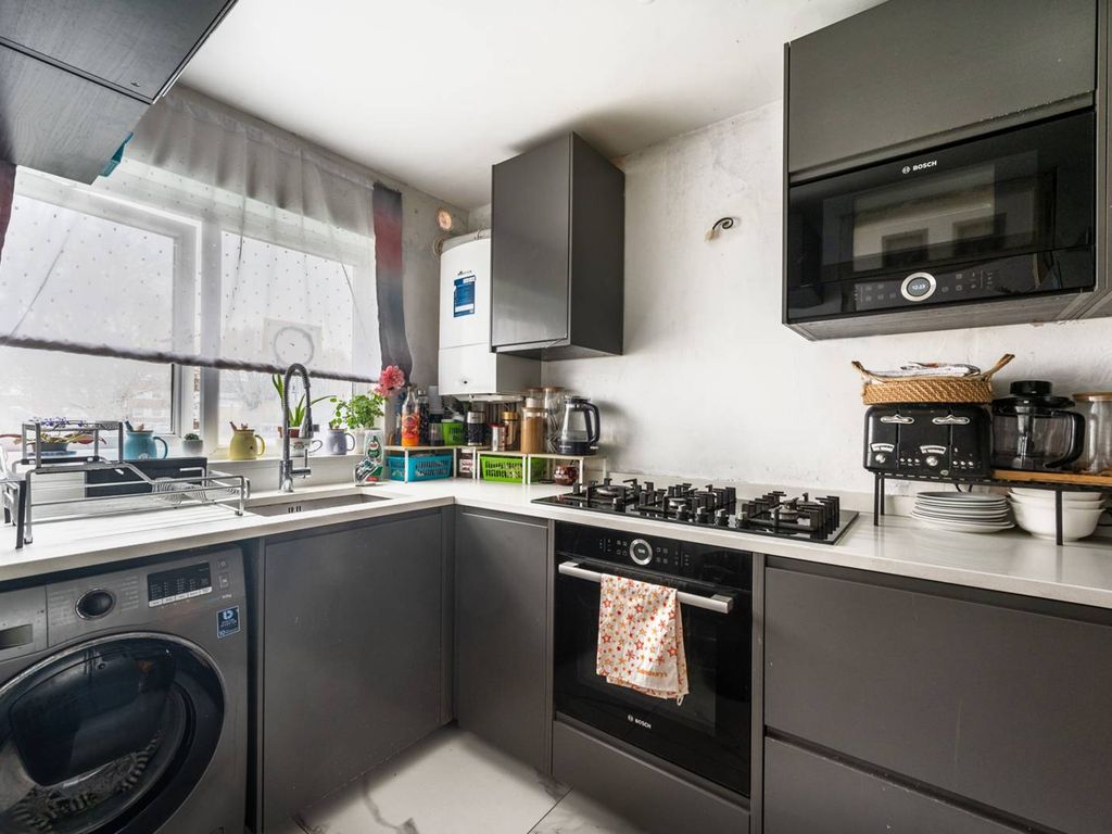 Brondesbury Road, Kilburn, London NW6  