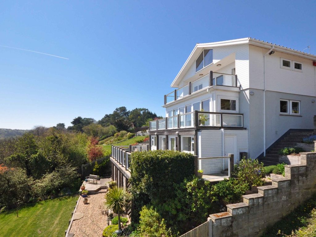 4 bed detached house for sale in St Margarets Road, St Margarets Bay