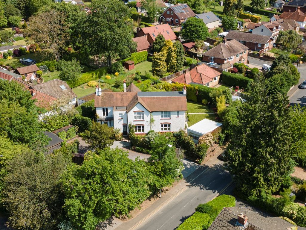 6 bed detached house for sale in Kings Road, Chalfont St. Giles