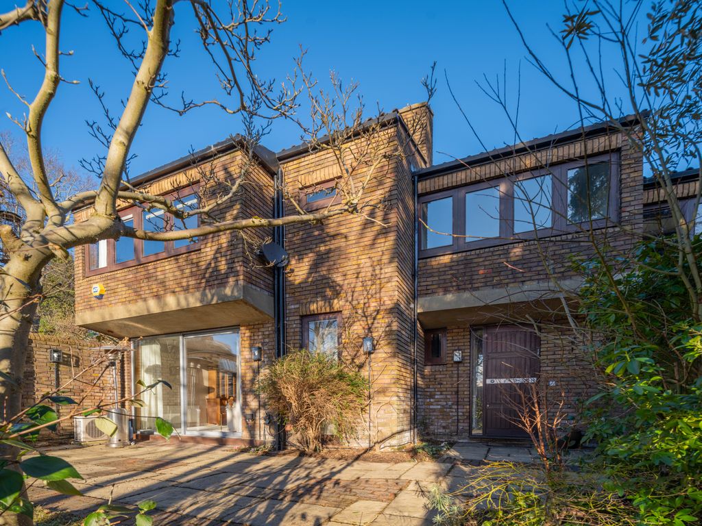 4 bed semidetached house for sale in West Hill Park, London N6, £