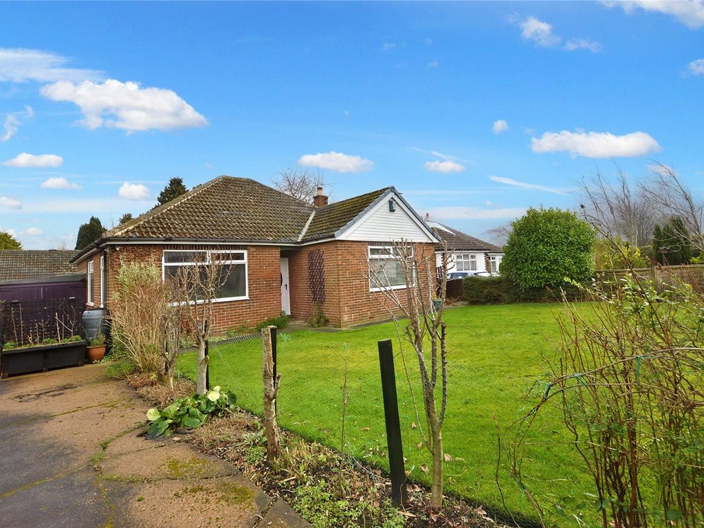 3 bed bungalow for sale in The Bungalow, Pitfield Road, Carlton