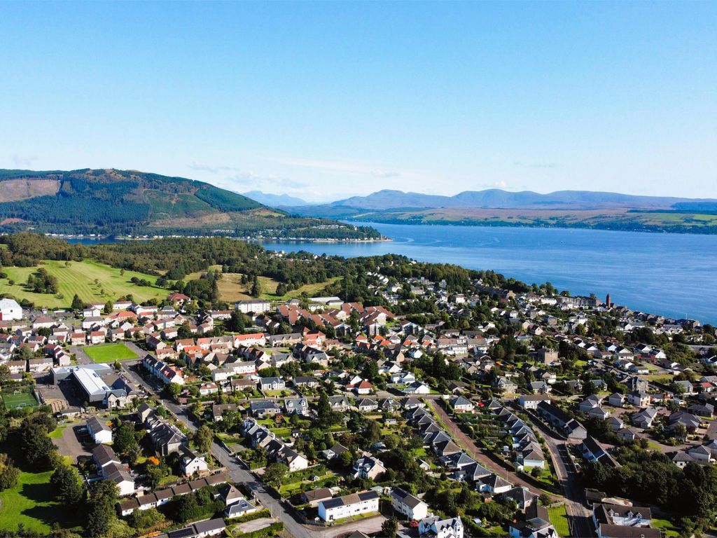 4 bed semidetached house for sale in Cathallan, Park Road, Kirn