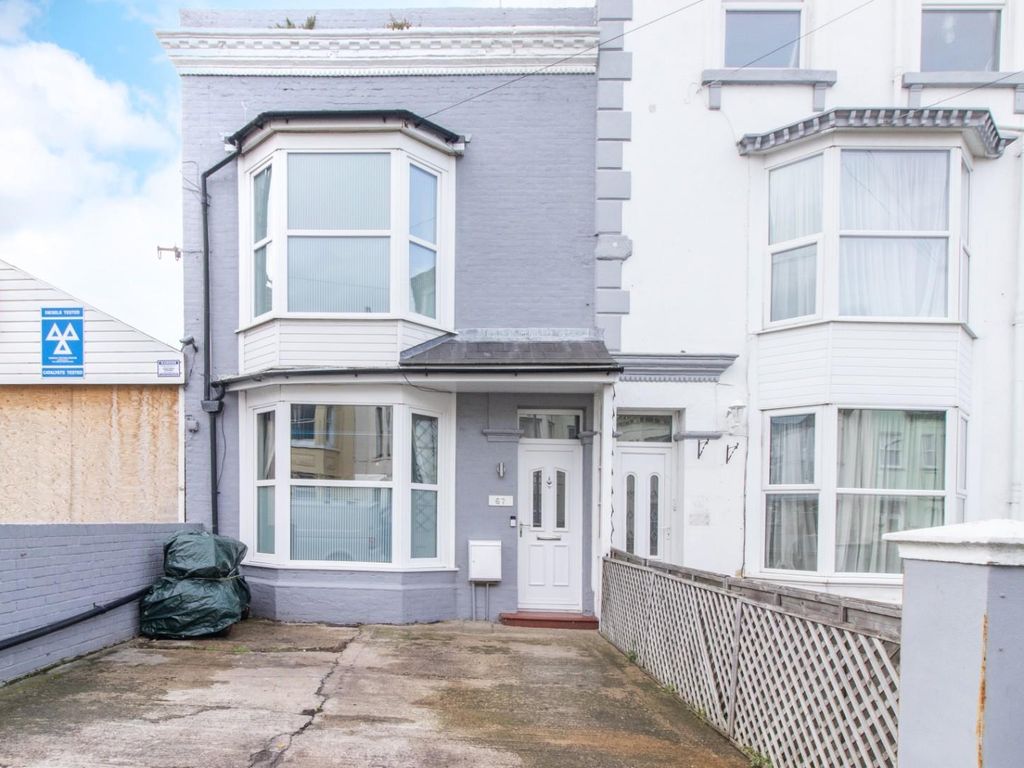3 bed end terrace house for sale in Godwin Road, Cliftonville, Margate