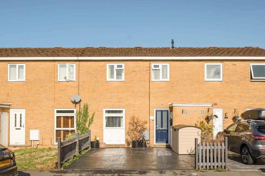 3 bed terraced house for sale in Bicester, Oxfordshire OX26, £320,000