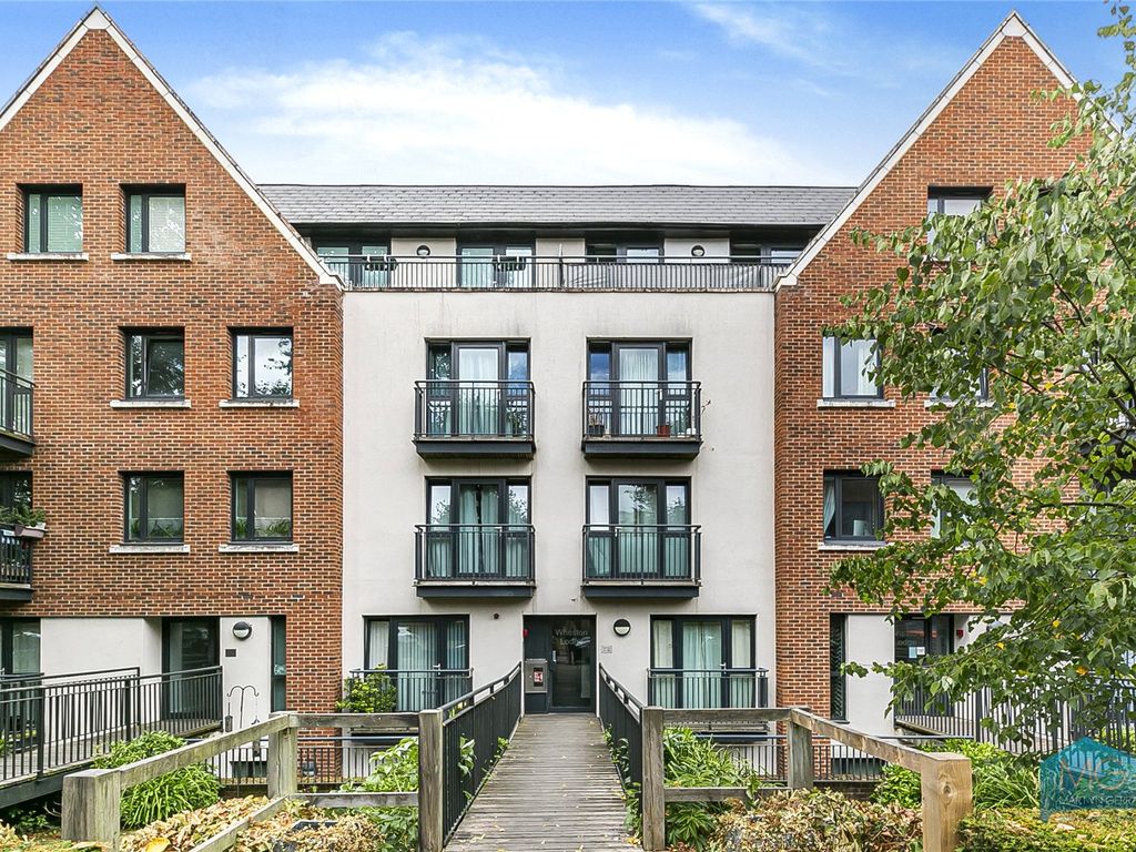 2 bed flat to rent in Wheston Lodge, 7 Holden Avenue, North Finchley