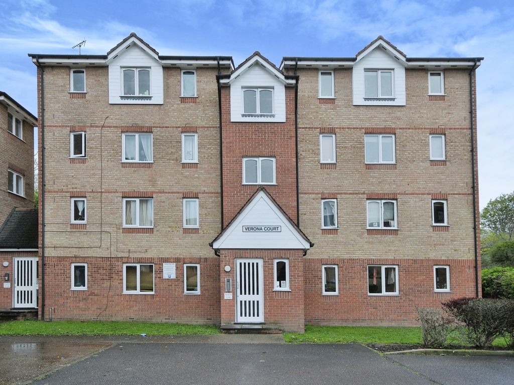 Studio for sale in Myers Lane, London SE14, £150,000 Zoopla