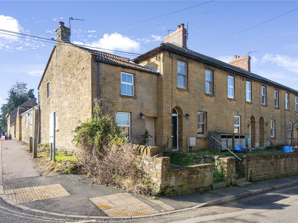 2 bed end terrace house for sale in Ham Hill, StokeSubHamdon