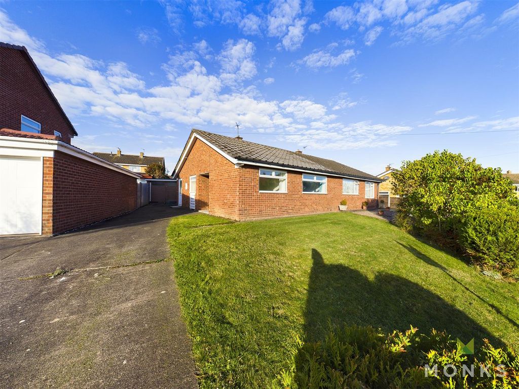 Langholm Drive, Shrewsbury SY2  