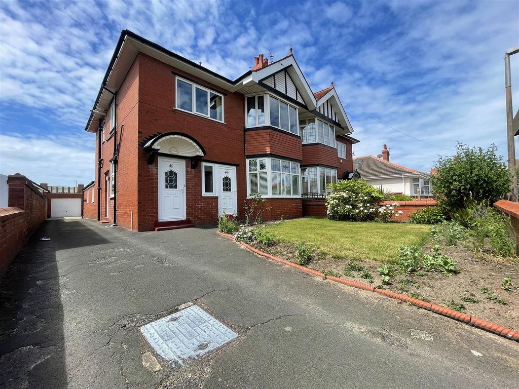 2 bed flat for sale in Rowsley Road, St. Annes, Lytham St. Annes FY8, £