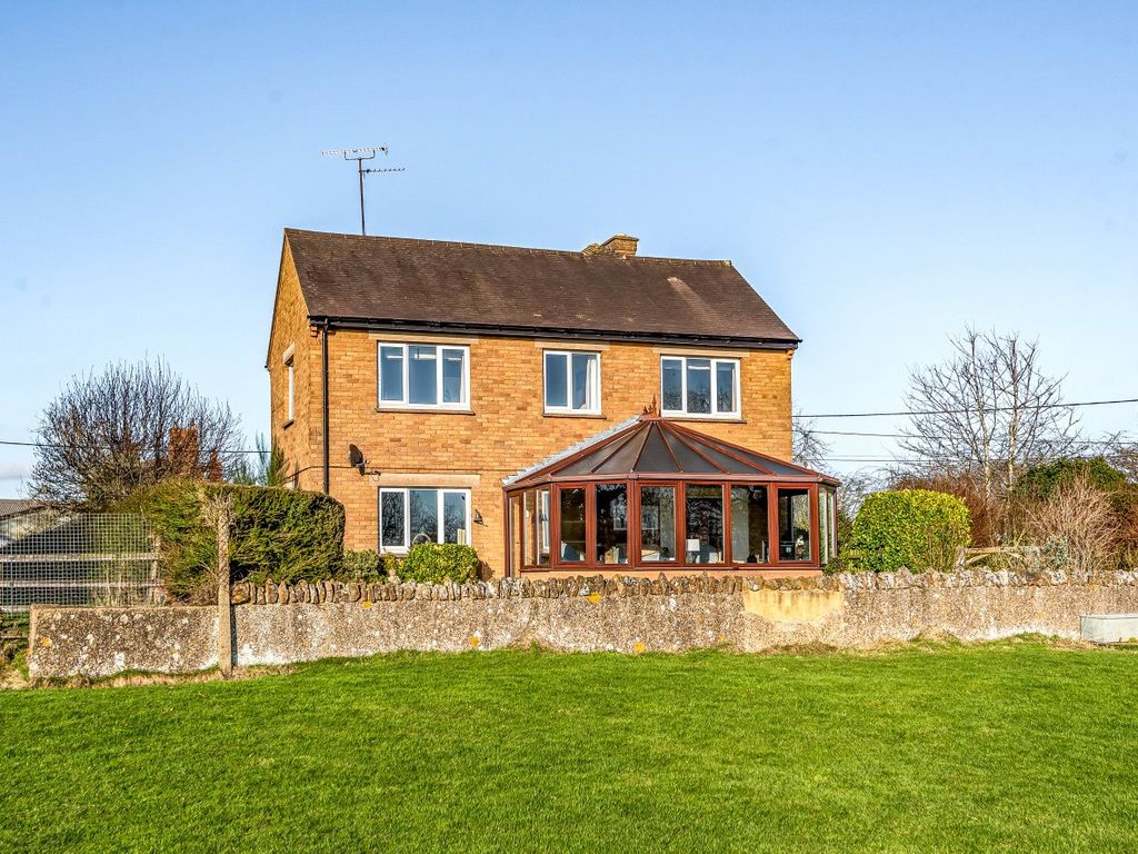 3 bed detached house for sale in Upper Heyford, Northampton NN7 Zoopla