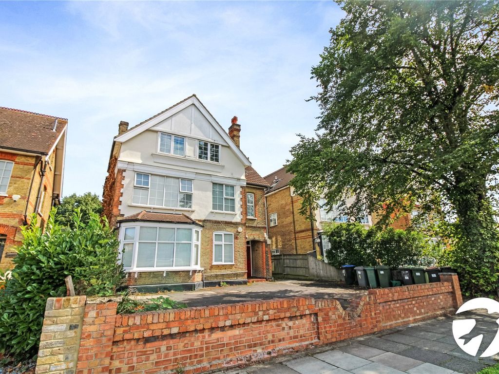 1 bed flat to rent in Grove Park Road, London SE9, £1,300 pcm Zoopla