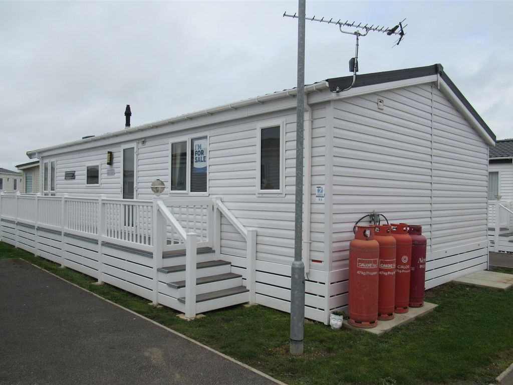 2 bed mobile/park home for sale in Faversham Road, Seasalter, Whitstable CT5 Zoopla