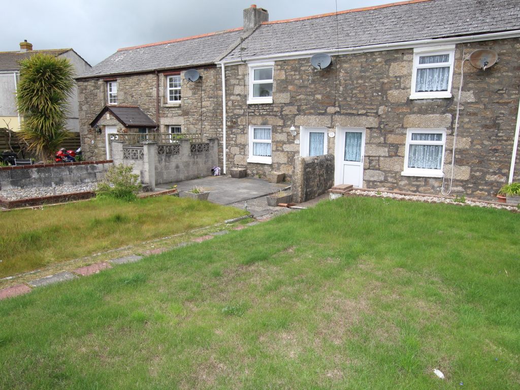 2 bed terraced house to rent in Newton Road, Camborne TR14, £550 pcm