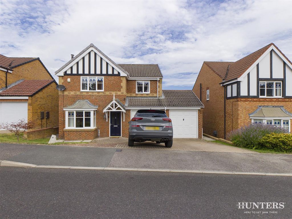 4 bed property for sale in Castle Court, Castleside, Consett DH8 Zoopla