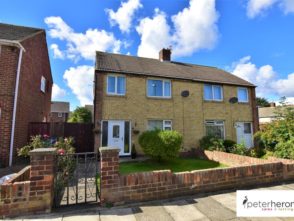 3 bed semidetached house for sale in Parry Drive, Whitburn, Sunderland