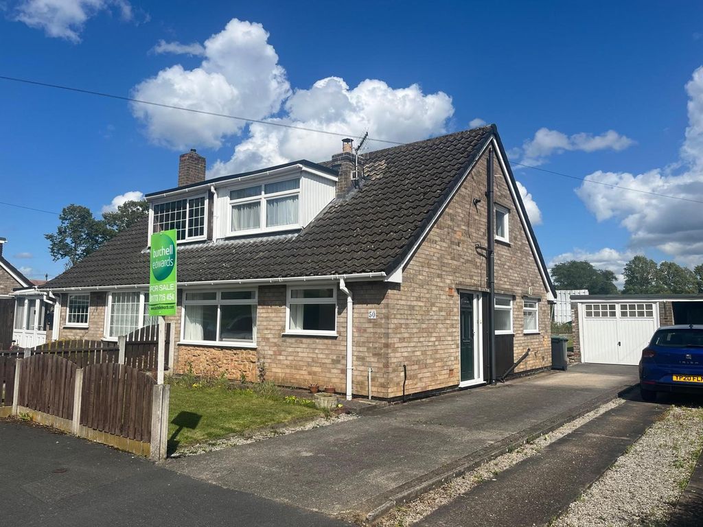 3 bed semidetached bungalow for sale in Robey Drive, Eastwood